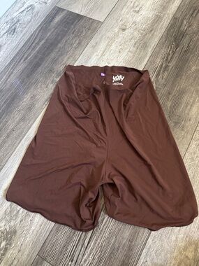 YITTY Chocolate Brown Seamless Shaping Shorts